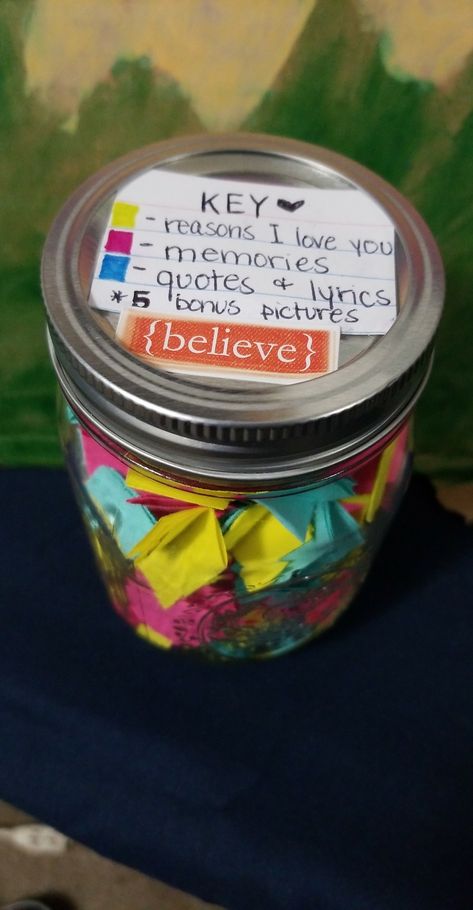 Memories Jar Ideas, Remember When Jar, Diy Gifts Sentimental, Diy Jar Gifts, Memory Jar Ideas, Memory Jar Gift, Jar Of Memories, Memories Jar, Birthday Jar