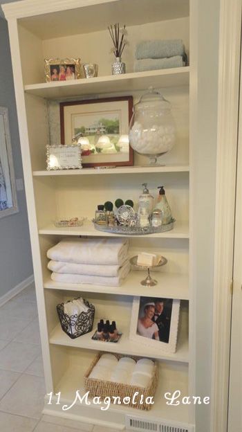 Ikea Billy bookcase, and just add trim and molding to make it look like a built in Bathroom Shelves Ideas, Closet Ikea, Top Bathroom Design, Rental Bathroom, Ikea Bookcase, Shelves Ideas, Ikea Billy Bookcase, Ikea Shelves, Room Shelves