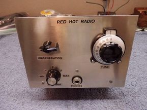 Shortwave Receiver, Ham Radio Equipment, Sw Radio, Radio Equipment, Valve Amplifier, Radio Design, Retro Radios, Ham Radio Antenna, Short Wave