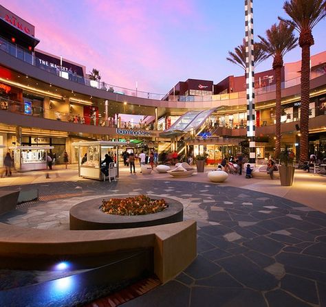 Santa Monica Place | LEED Gold Certified Open-Air Shopping Plaza | OMNIPLAN Shopping Mall Design, Gardening Services, Grand Plaza, Street Mall, Strip Mall, Mall Design, Urban Fabric, Landscape Plans, Architect Design