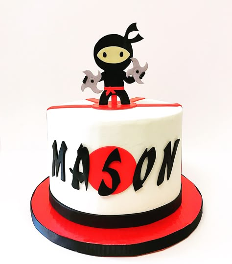 Ninja Cake Ninja Themed Birthday Cake, Ninja Kidz Cakes, Ninja Birthday Party Ideas Cake, Ninja Theme Cake, Ninja Birthday Cake Ideas, Ninja Cake Ideas Boys, Ninja Cake Ideas, Ninja Cakes, Ninja Birthday Cake