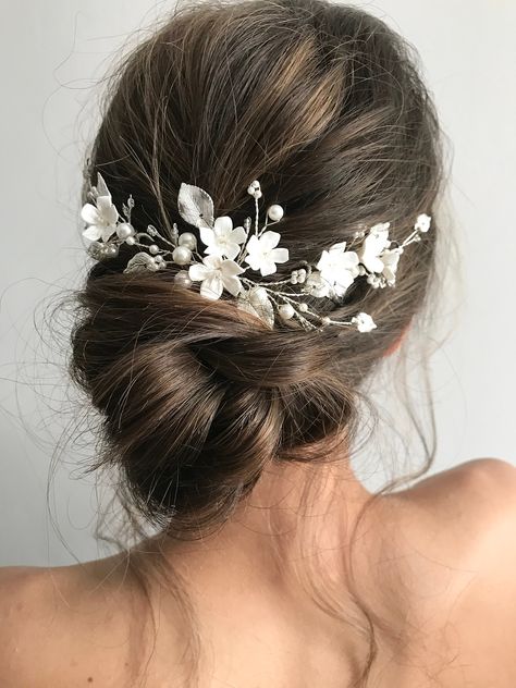 Wedding Halo Headpiece, Mini Hair Clip, Silver Headpiece, Wedding Flower Hair Pieces, Rustic Wedding Hairstyles, Something Blue Bridal, Flower Hair Pieces, Low Bun Hairstyles, Floral Hair Clip