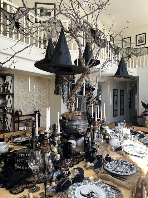 Spooky and Earthy Witch themed dinner Witches Theme Halloween Decor, Halloween Witches House Decorations, Witch Table Decorations, Halloween Formal Dining Table, Spooky Brunch Decor, Halloween Witch Theme Decorations, Halloween Luxury Picnic, Witch Aesthetic Party, Witches Party Decorations