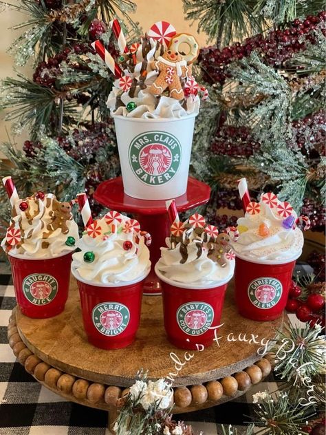 Christmas Faux Whipped Cream Hot Chocolate Decor / Photo Prop | Etsy Whipped Cream Coffee, Hot Chocolate Decor, Mug Noel, Gingerbread Hot Chocolate, Faux Whipped Cream, Hot Chocolate Christmas, Chocolate Marshmallow, Tier Tray Decor, Starbucks Christmas