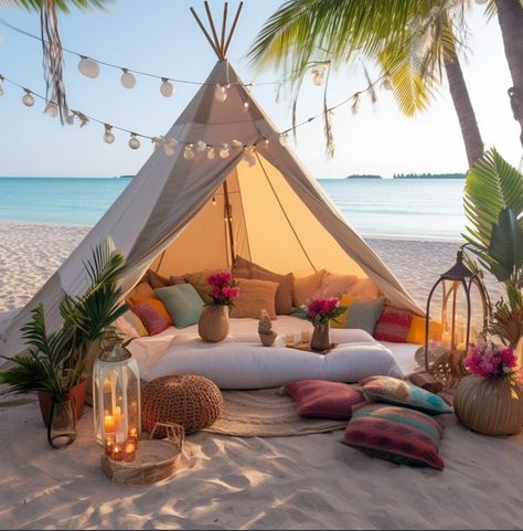 Romantic Beach Picnic, Boho Tent, Beach Patio, Boho Outdoor, Tent Decorations, Romantic Beach, Casa Exterior, Beach Tent, Beach Diy