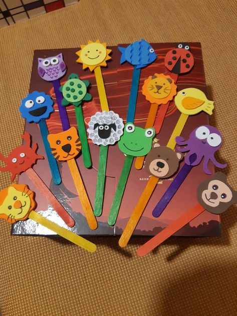 Pencil Topper Crafts, Panda Craft, Popsicle Stick Crafts For Kids, Easy Art For Kids, Idee Cricut, Preschool Arts And Crafts, Preschool Art Activities, Animal Crafts For Kids, Easter Decorations Christian