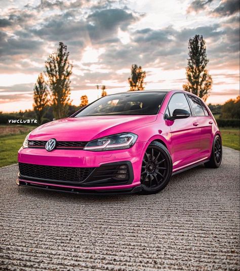 P I N K 💥 . Follow: @vwclubtrcom 🚗: @gkendalll . #golf7gti #golfgti #gti #vwgolf #volkswagen #golf7 #vwclub #pink #golfr #golf7r #vwclubtr Golf 7 Gti Wallpapers, Gti Wallpapers, Gti Volkswagen, Golf 7 R, Wallpapers Pink, Golf 7 Gti, Volkswagen Cars, Vw Gti, Golf Mk4