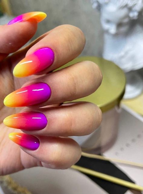 Nail Inspo Easy, Playful Nails, Nail Designs Easy, Carnival Nails, Easter Events, Neon Nail Designs, Summer Gel Nails, Summer Challenge, Ombre Nail