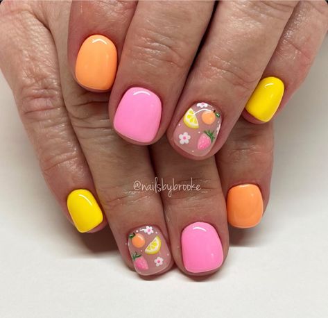 Fruit Nail Designs, Multicolored Nails, Cute Nail Polish, Summer Nail Ideas, Tropical Nails, Cute Spring Nails, Colorful Nails, Summery Nails, Cute Summer Nails