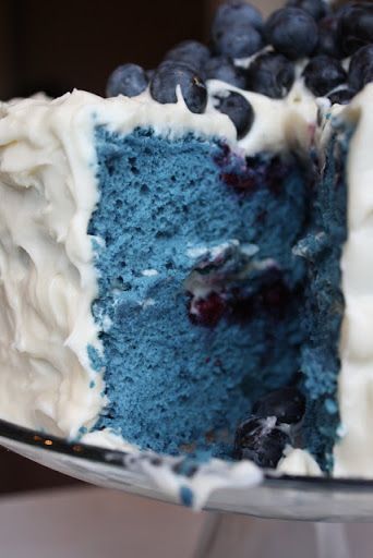 Blue Velvet Cake with Cream Cheese Frosting by Kerry J - Key Ingredient Blue Velvet Cake, Blue Velvet Cakes, Cake With Cream Cheese Frosting, Blueberry Cream Cheese, Blueberry Cake, With Cream Cheese Frosting, Köstliche Desserts, Cupcake Cake, Cake With Cream Cheese