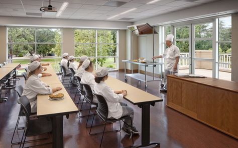 Culinary Arts Classroom, Cooking School Interior, Cooking School Design, Arts Classroom, School Interior, Baking Classes, Culinary School, Cooking Class, Cooking School