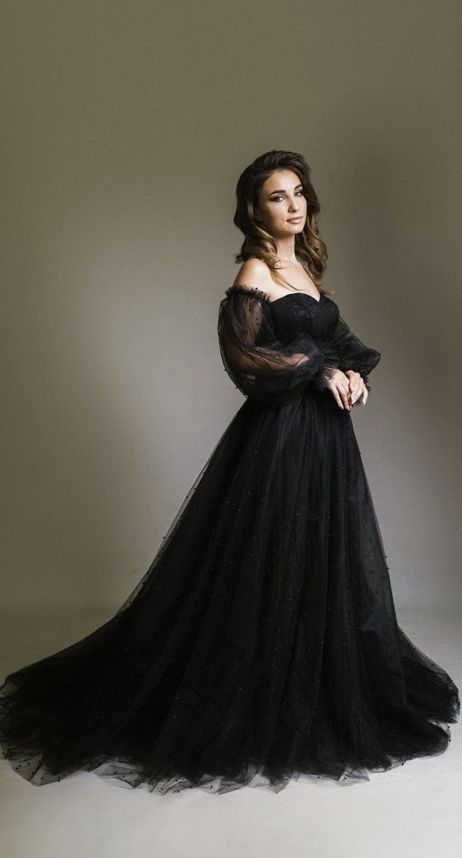 Casual Black Wedding Dress, Black Goth Wedding Dress, Black Long Sleeve Wedding Dress, Black Wedding Dress With Sleeves, Victorian Goth Wedding, Dark Wedding Aesthetic, Alt Wedding Dress, Black Tulle Wedding Dress, Dark Wedding Ideas