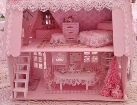 Calico Critter Dollhouse, Coquette Dollhouse, Dollhouse Aesthetic, Kawaii Dollhouse, Cute Dollhouse, Christmas Dollhouse, Pink Dollhouse, Kids Doll House, Calico Critters Families