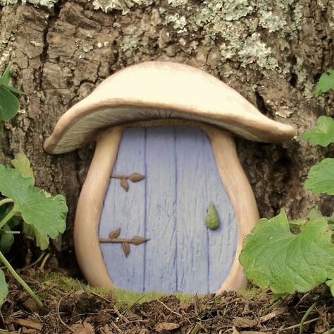 Garden Fairy Door Mushroom Blue FREE by EnchantedPumpkinArt Faerie Door, Diy Fairy Door, Fairy Garden Doors, Mushroom Fairy, Fairy House Diy, Fairy Tree, Clay Fairies, Faeries Gardens, Fairy Door