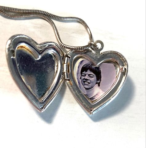 Harry Styles Locket, Playlists Cover, Scrapbook 2022, Harry 1d, Always In My Heart, Silver Ring Designs, Harry Styles Pictures, Harry Styles Photos, Another Man