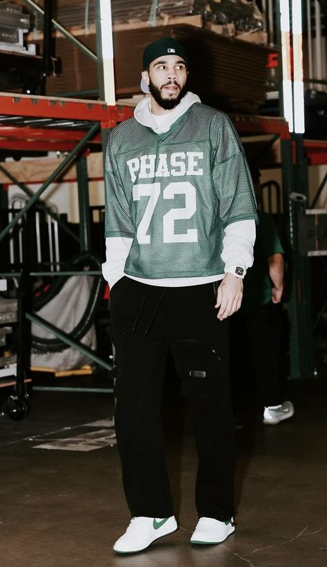 Nba Walk In Outfits, Nba Pregame Outfits, Jayson Tatum Fits, Jayson Tatum Fashion, Nba Fashion Outfits Street Styles, Nba Style Fashion, Nba Outfits Men, Nba Fashion Outfits, Basketball Outfits Men