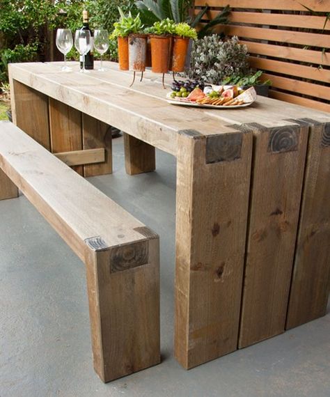 How to create an outdoor table and benches | Better Homes and Gardens Meja Outdoor, Wooden Outdoor Table, Kursi Outdoor, Ikea Outdoor, Diy Bench Outdoor, Diy Outdoor Table, Wooden Garden Furniture, Pallet Decor, Diy Outdoor Decor