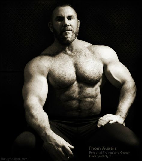 Muscle Lover: Huge American musclebear Thom Austin Big Muscular Men, Muscle Bodybuilder, Perfect Physique, Scruffy Men, Muscle Boy, Bear Man, Big Muscles, World Photo, Muscular Men