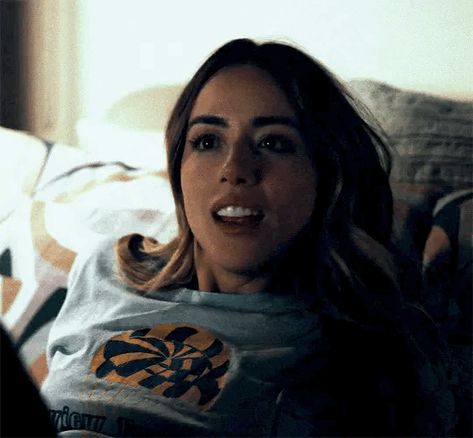 Chloe Bennet Agents Of Shield, Daisy Johnson Gif, Chloe Bennet Gif, Charlotte Dalessio, Chloé Wang, Hayley The Originals, Chloe Bennett, Daisy Johnson, Smile Gif