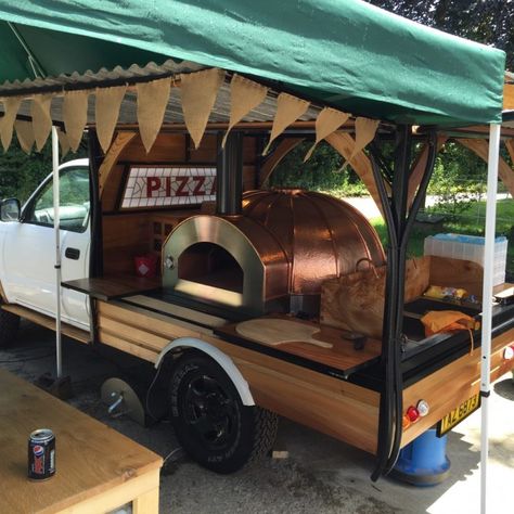 Pizza Trailer, Kombi Food Truck, Mobile Pizza Oven, Pizza Food Truck, Oven Food, Portable Pizza Oven, Pizza Truck, Food Trailers, Four A Pizza