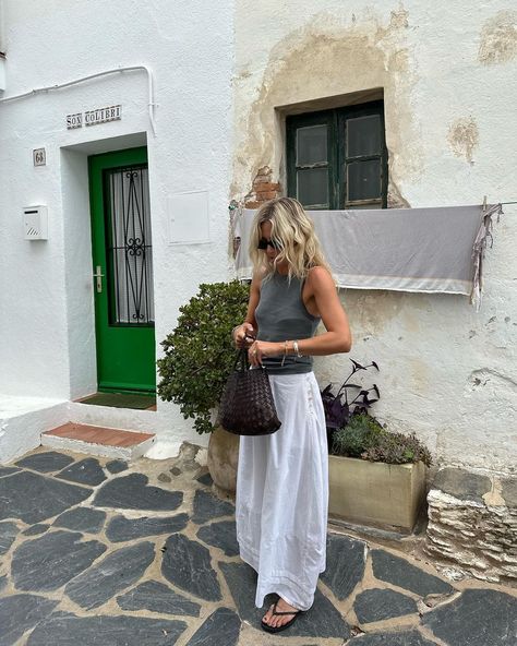 Lucy Williams | The happiest weekend in Cadaqués 🤍 | Instagram Lucy Williams Style, Basics For Summer, White Skirt Outfits, Lucy Williams, Warm Weather Outfits, Summer Lookbook, Ootd Summer, Summer 24, Instagram Summer