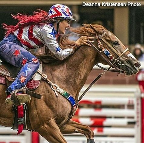 It's #FallonTaylorFriday !!! Love everything about this picture!!!!! <3 <3 Fallon Taylor, Western Pleasure Horses, Barrel Racing Saddles, Rodeo Cowboys, Barrel Racing Tack, Horse Show Clothes, Barrel Racing Horses, Rodeo Horses, Barrel Horse