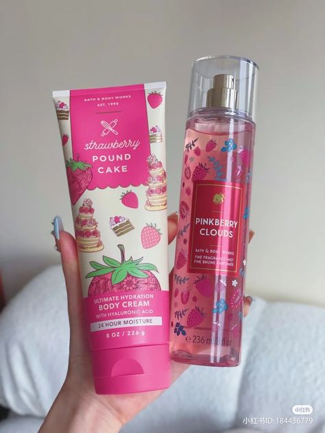 How To Make Shower Gel, Strawberry Pound Cake, Alat Makeup, Skin Care Basics, Bath N Body Works, Cake Strawberry, Makeup Package, Bath And Body Works Perfume, Shower Skin Care