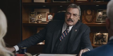 Donnie Walhberg Reveals Tom Selleck Is Reuniting with 'Magnum P.I.' Co-Star on 'Blue Bloods' Frank Reagan, Blue Bloods Tv Show, Vanessa Ray, Bridget Moynahan, Magnum Pi, Donnie Wahlberg, Major Tom, Tom Selleck, Mexican Chicken