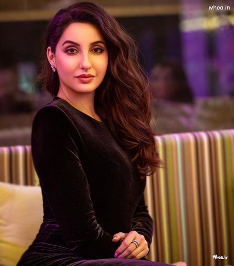 Nora Fatehi Best Look HD Pictures , Nora Fatehi Wallpapers Nora Fatehi Hd Wallpaper, Nora Lovely, Nora Fatehi, Hd Pictures, Smokey Eyes, Hd Picture, Aesthetic Movies, Bollywood Actress, Red Dress