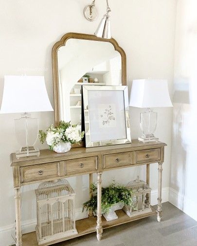 French Country Entryway Ideas, French Country Foyer, French Provincial Console Table, Neutral Entryway, French Country Entryway, Country Hallway, Country Entryway, Entryway Styling, French Country Mirrors