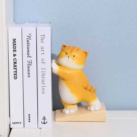 Desain Pantry, Cute Furniture, Tanah Liat, Study Room Decor, Cute Bedroom Decor, Clay Art Projects, Book Stands, Cute Stuffed Animals, Room Makeover Inspiration