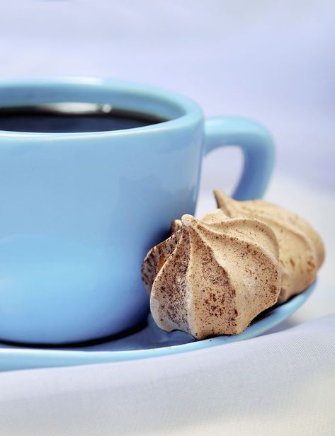 Coffee Meringue, Meringues Recipe, Bakery Goodies, Perfect Meringue, Keto Brunch, Coffee And Vanilla, Kosher For Passover, Gluten Free Coffee, Kosher Food