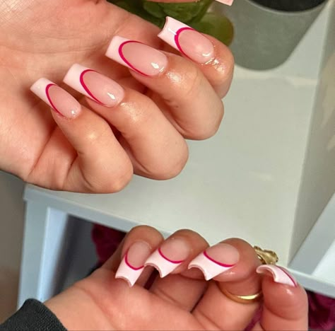 Double Colour French Nails, 2 Tone French Tip Nails, Nails Double French, Double Line French Tip Nails, Double French Tip Nails, Double French Nails, Double French Tip, Simple And Cute Nails, Nail Art For Short Nails