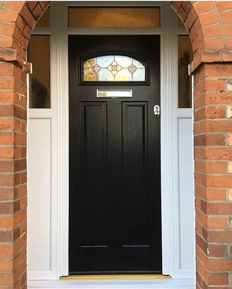 Solidor Composite Doors on Instagram: “The London Door in Black with Dorchester Glass. Photo and installation credits @ksehome.co.uk #solidor #compositedoor #newdoor #homedecor…” Black Composite Front Door, Black Composite Door, Front Door Black, Composite Front Door, Composite Doors, Door Black, Front Doors With Windows, Entrance Door Design, Entrance Door