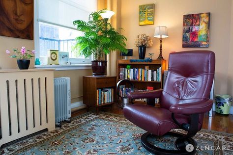 Mcm Therapy Office, Therapist Chair, Therapists Office, Therapy Practice Interior, Therapist Office Design Private Practice, Psychotherapist Office Private Practice, Therapist Home Office Telehealth, Therapist Office Aesthetic, Art Therapist Office