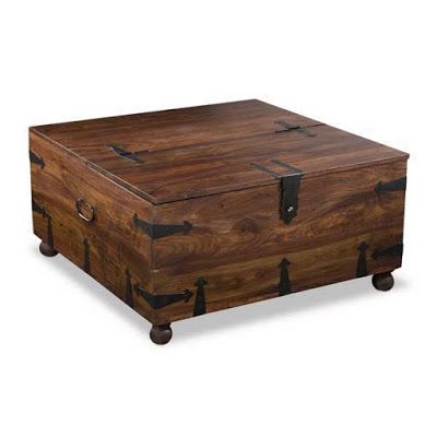 coffee table chest Square Wood Coffee Table, Indochine Interior, Pine Coffee Table, Coffee Table Trunk, Chest Coffee Table, Square Coffee Table, Coastal Living Rooms, Rustic Coffee Tables, Diy Coffee Table