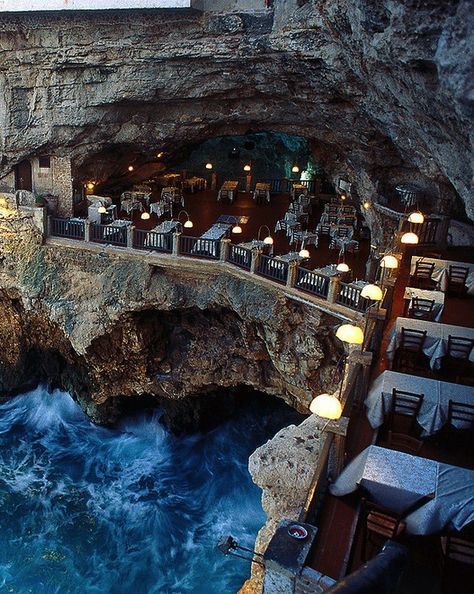 Grotta Palazzese, Europe Holiday, Most Romantic Places, Italy Holidays, Romantic Night, Places In The World, Romantic Places, Food Restaurant, Italy Vacation