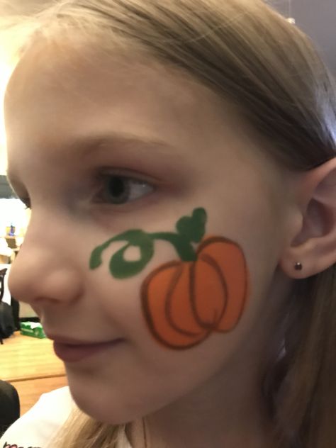 Face Paint Ideas For Kids Easy, Easy Kid Halloween Face Paint, Smiley Face Face Paint, Easy Kids Halloween Face Paint Designs, Face Painting Fall Festival, Fall Fest Face Painting, Face Paint Beginners, Easy Face Paint Designs, Cheek Art Halloween