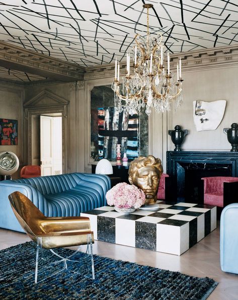 2019 Design Trends: Why You Should Know About "New" Postmodern Kelly Wearstler Living Room, 90s Interior Design, 90s Interior, Maximalist Interior, Eclectic Interior Design, Glam Living Room, Style Deco, Eclectic Interior, Interior Design Trends