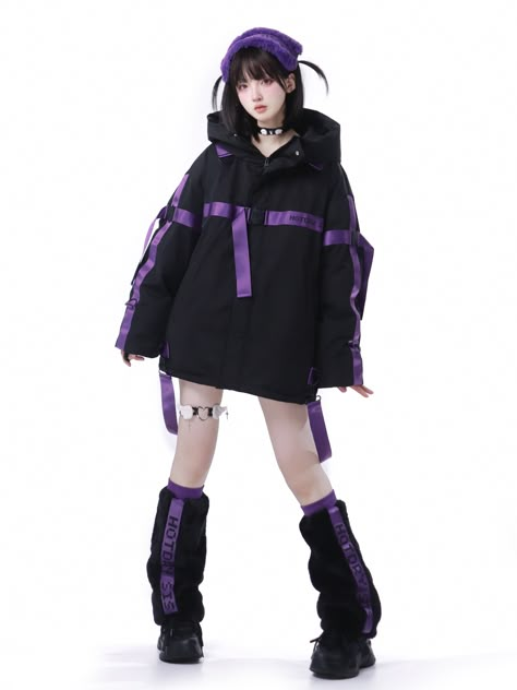 This price is for a coat only, others are not included.   	 		 			Size 			M 			L 			XL 		 		 			Full Length 			74 			78 			82 		 		 			Bust 			136 			144 			152 		 		 			Sleeve Length 			54 			56 			58 Kawaii Cyberpunk Outfits, Black And Purple Clothes, Purple Cyberpunk Outfit, Purple Techwear, Cyberpunk Outfit Ideas, Comfortable Stylish Outfits, Toast Fashion, Cyberpunk Fashion Women, Landmine Girl