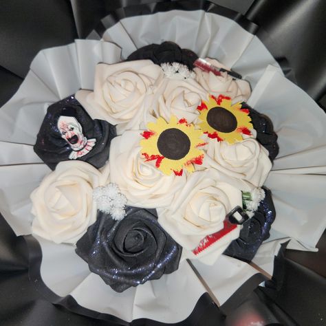 Horror Bouquet, Art The Clown Terrifier, Forever Flower Bouquets, Roses Acrylic, Ariel Wedding, Roses Bouquet Gift, Ribbon Flowers Bouquet, Quinceanera Themes Dresses, Horror Scream