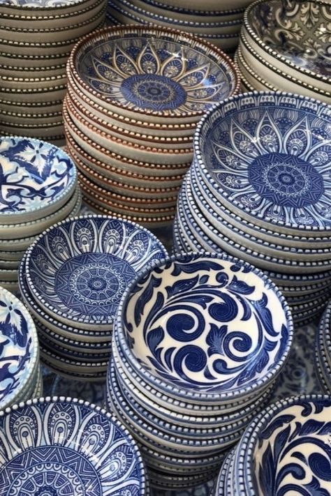 Mediterranean Ceramic Plates, Greek Plates, Ceramic Plates Art, Moroccan Interior Design, Moroccan Style Interior, Italian Plates, Mediterranean Aesthetic, Greek Pattern, Moroccan Interiors