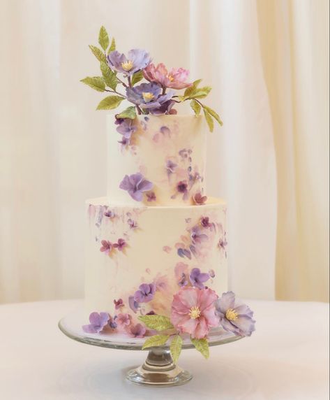 Lilac Wedding Cake 2 Tier, Lavendar Cakes Wedding, Simple Wedding Cake Purple Flowers, 3 Tier Purple And White Wedding Cake, Lilac Bridal Shower Cake, Unique Bridal Shower Cakes, Purple Quinceanera Cake Ideas, Pink And Purple Floral Cake, Lavender And Pink Wedding Cake