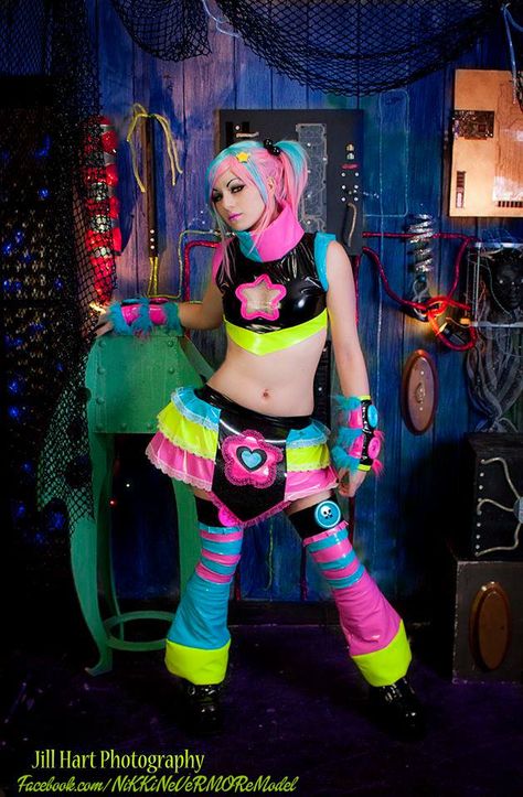 Outfit Ideas Futuristic, Pastel Cyberpunk Fashion, Cyberpop Fashion, Rave Candy, Uchuu Kei, Decora Fashion, Cosplay Inspo, Kei Fashion, Rave Girl