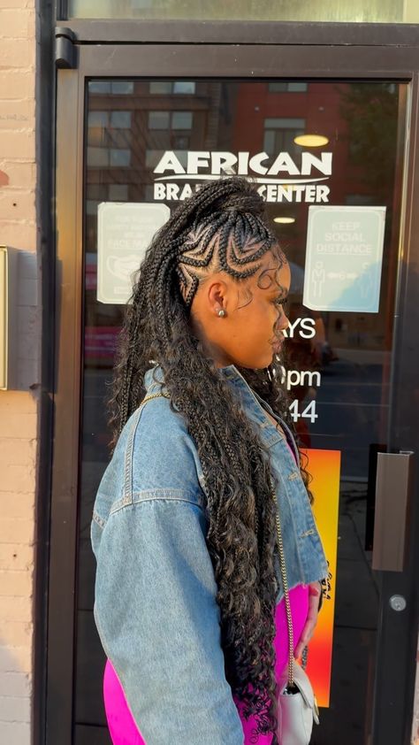 -Braids By ABC | New Style Alert : JUICY MOHAWK😍 Location: Georgia Ave Nw 📍 Walk in ONLY 🏃🏿‍♀️💨 Call Before Walk In☎️ No extra guest 🚫 Follow… | Instagram Feed In Braids Pigtails, Braids Ideas With Color, Knotless Mohawk Braids, Mohawk Knotless Braids, Braided Mohawk Hairstyles For Black Hair, Mohawk Braids For Black Women, Braided Mohawk Black Hair, Knotless Bohemian, Braid Mohawk