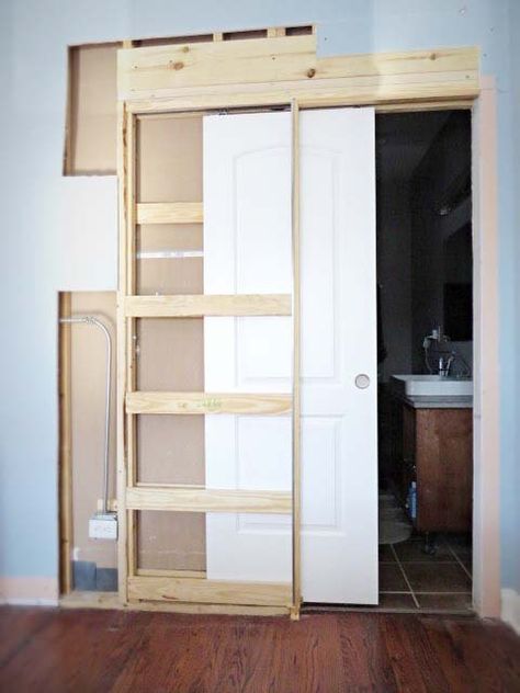 Pocket Doors Diy, Dold Dörr, Easy Home Improvement Projects, Easy Home Improvement, Pocket Door, White Doors, Diy Door, Home Repairs, Pocket Doors