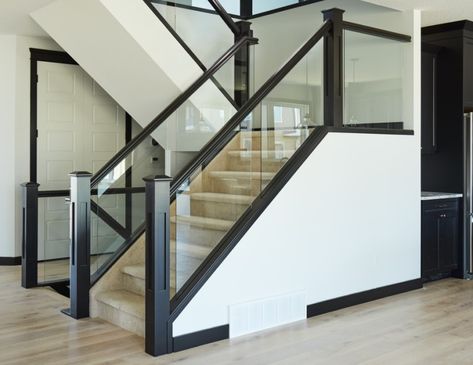 Stairs With Glass Panels, Glass Staircase Railing, Glass Railing Stairs, Stair Paneling, Interior Stair Railing, Modern Railing, Glass Railing System, Modern Stair Railing, Glass Railings