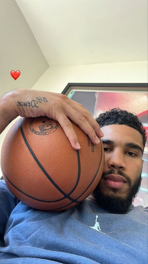 Ryan Shay, Liz Tomforde, Lowkey Rapper, Manchester City Wallpaper, The Right Move, Basketball Players Nba, I Love Basketball, Bola Basket, Basketball Is Life