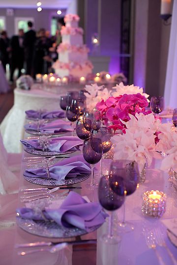 Wedding Themes Fall, Lilac Wedding, Purple Wedding Flowers, Spring Wedding Colors, Small Girl, Lavender Wedding, Wedding Table Decorations, Wedding Table Settings, Purple And White