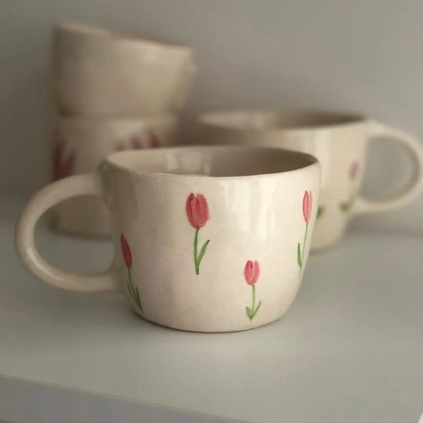 Ceramic Cup Painting Ideas, Cup Painting Ideas, Diy Pottery Painting, Pencil Sketch Images, Clay Mugs, Pottery Crafts, Diy Pottery, Ceramics Ideas Pottery, Pottery Designs